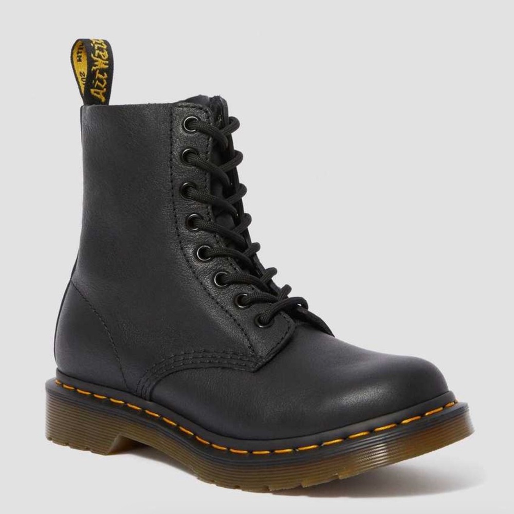 WOMEN'S PASCAL VIRGINIA LEATHER BOOTS | Dr Martens